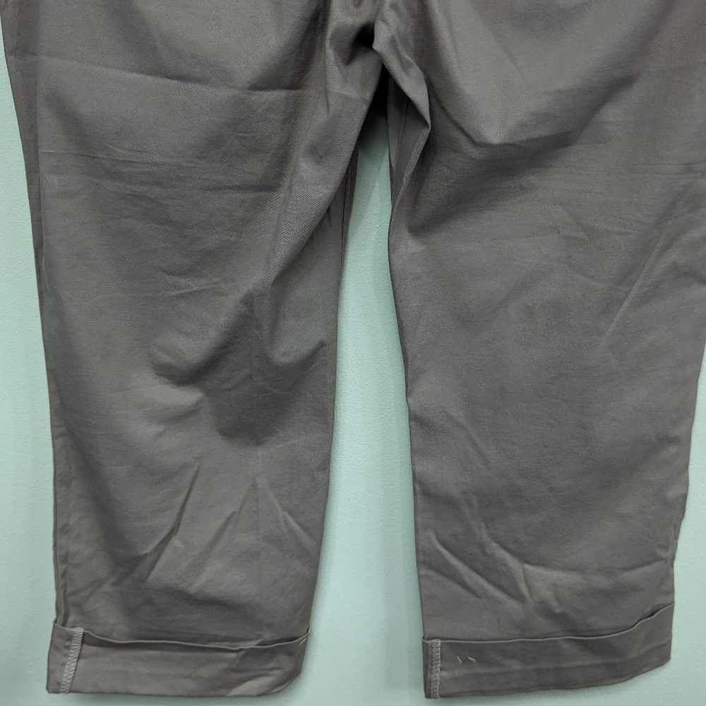 Bandolino NWOT Capri Pants Sz 6 - Picture 9 of 12